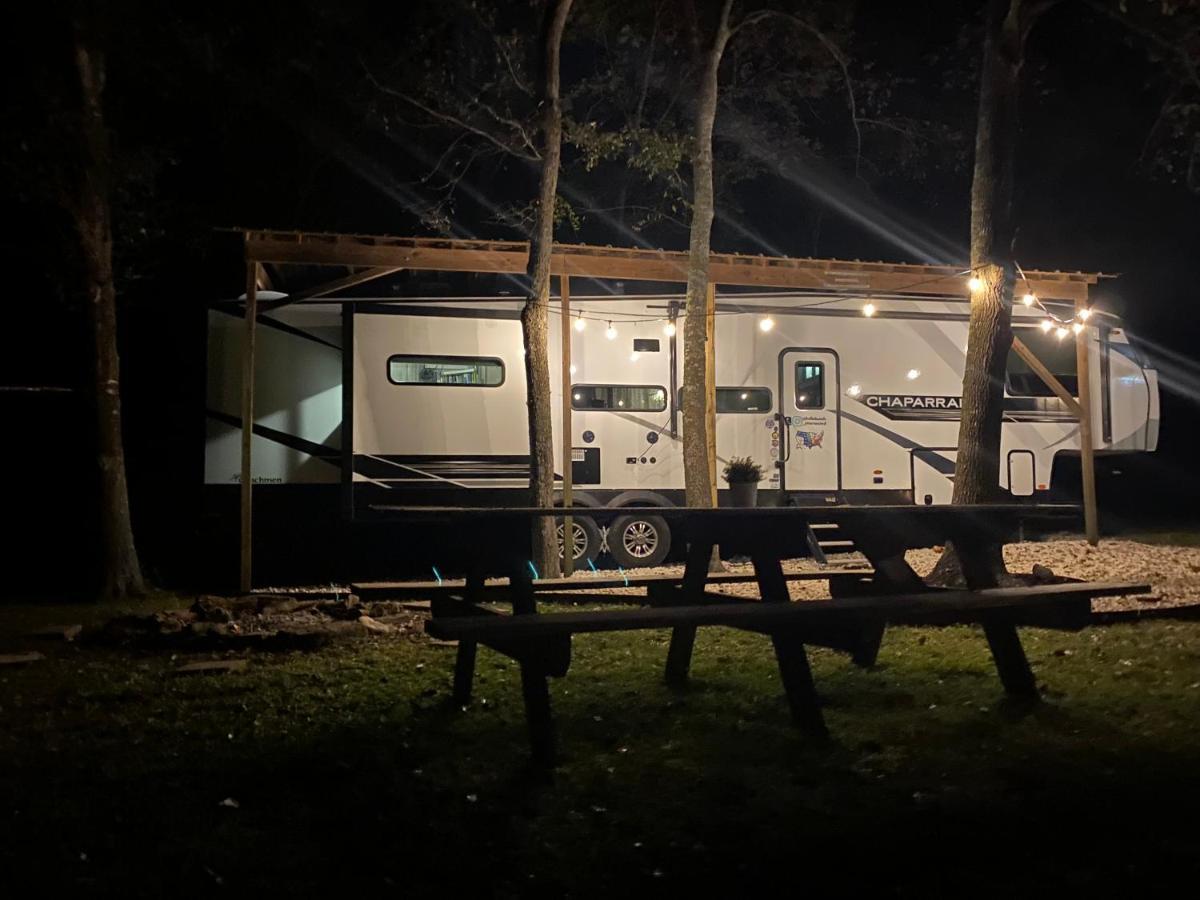 Cozy Rv Experience W/Pool+Spa Near Lake Conroe Willis Extérieur photo